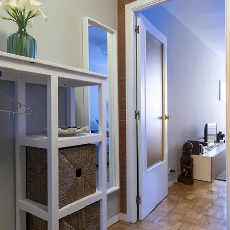 Apartamento En El Corazon De Vigo: 3 Habitaciones, Cocina Equipada, Smart Tv Y Estacionamiento Gratuito - Es-210-3 아파트 *