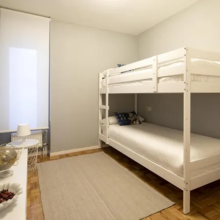 아파트 Apartamento En El Corazon De Vigo: 3 Habitaciones, Cocina Equipada, Smart Tv Y Estacionamiento Gratuito - Es-210-3 비고